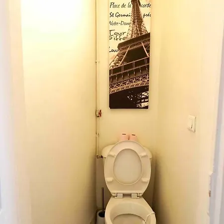 Spacious Studio Near Montorgueil Parigi